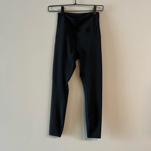 Lululemon InStill Tight “25